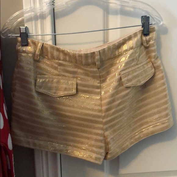 Women’s Forever 21 Gold and Cream Shorts - Picture 2 of 3